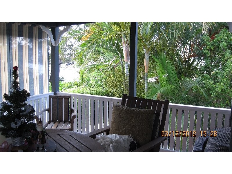 49 Ashbourne Terrace, Biggera Waters QLD 4216