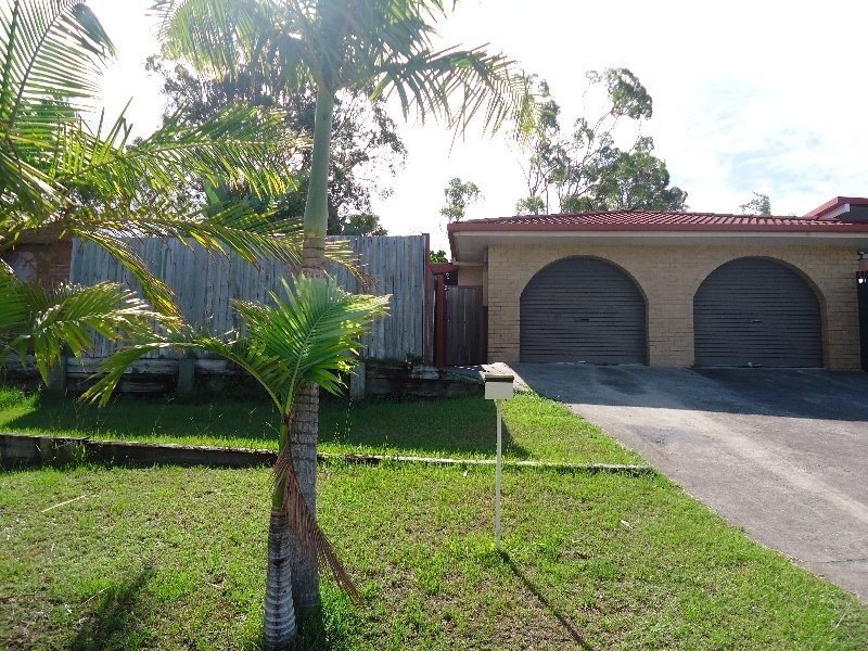 2/200 Olsen Avenue, Arundel QLD 4214