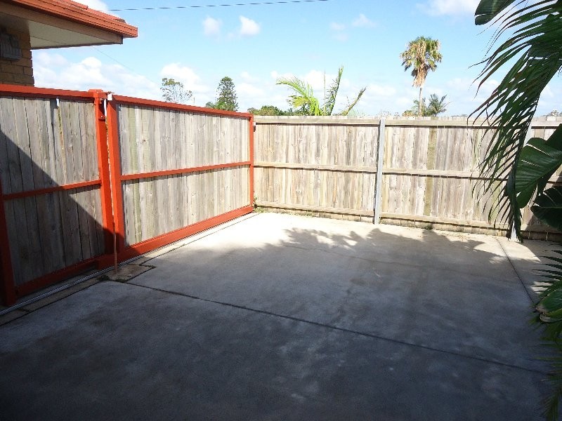 2/200 Olsen Avenue, Arundel QLD 4214