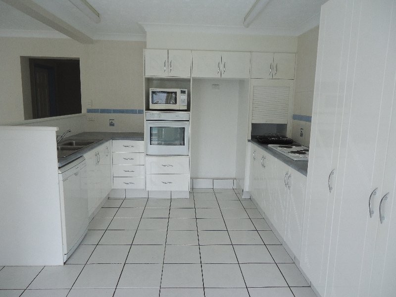 1/5 Perry Place, Biggera Waters QLD 4216