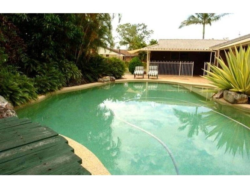 19 Crampton Court, Parkwood QLD 4214