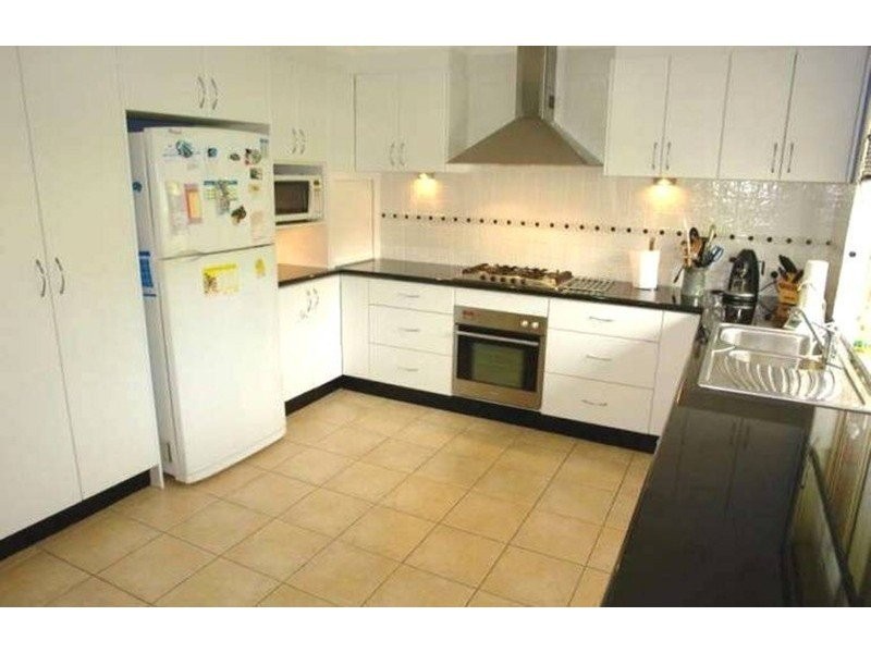 19 Crampton Court, Parkwood QLD 4214