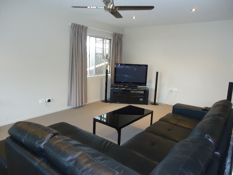 20 Goorawin Street, Runaway Bay QLD 4216