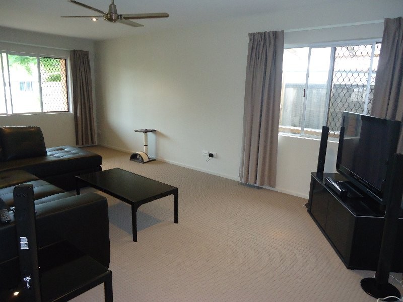 20 Goorawin Street, Runaway Bay QLD 4216