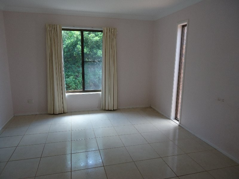 27 Merinda Court, Southport QLD 4215