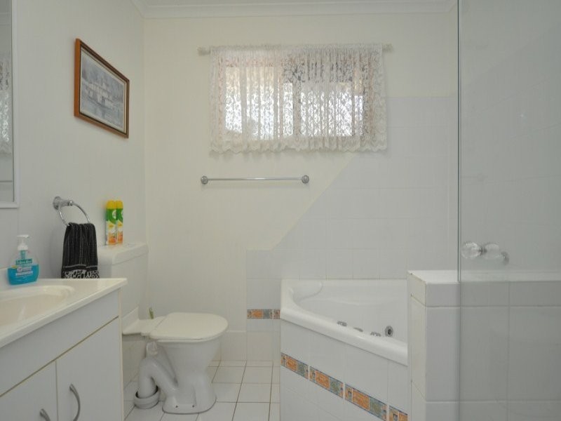 10 Broadway Drive, Oxenford QLD 4210