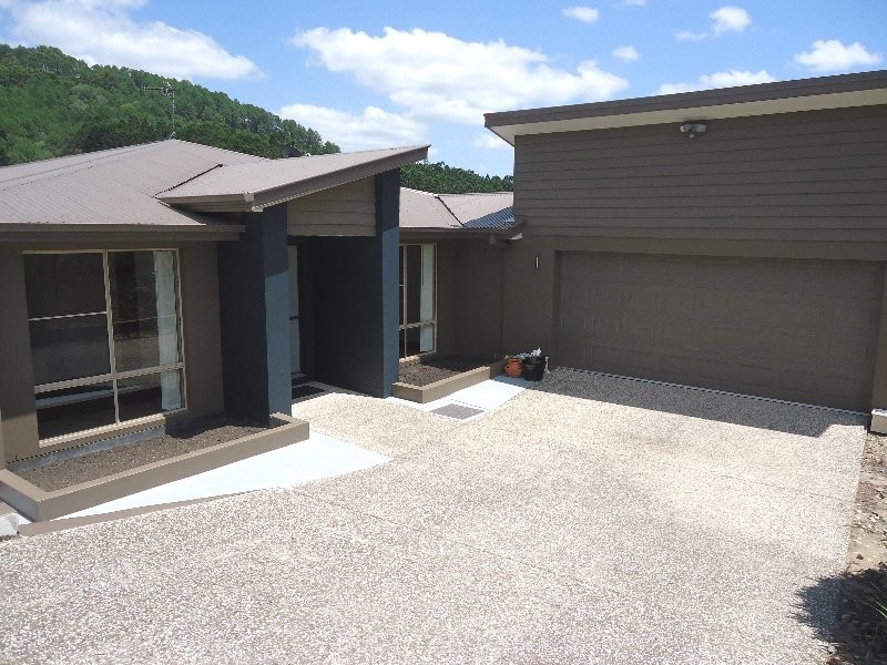 1 Lambert Drive, Maudsland QLD 4210