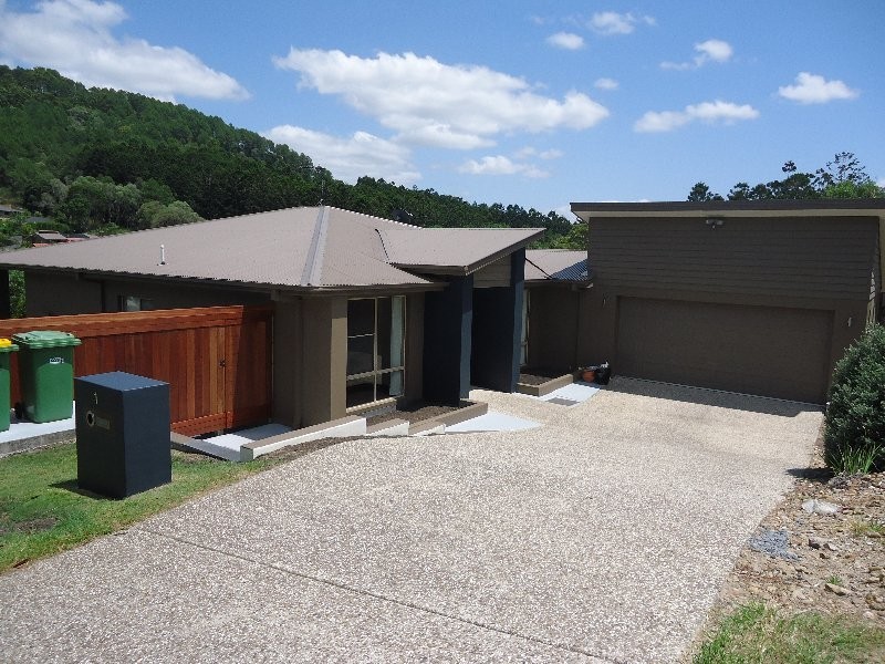 1 Lambert Drive, Maudsland QLD 4210