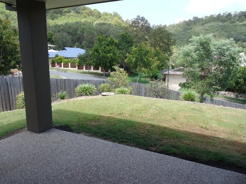 1 Lambert Drive, Maudsland QLD 4210