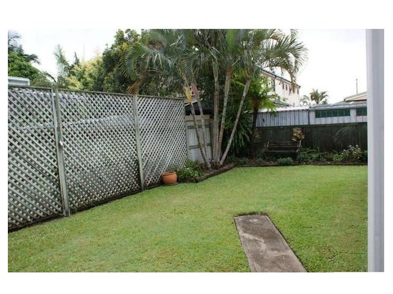 21 Cawthray Street, Biggera Waters QLD 4216