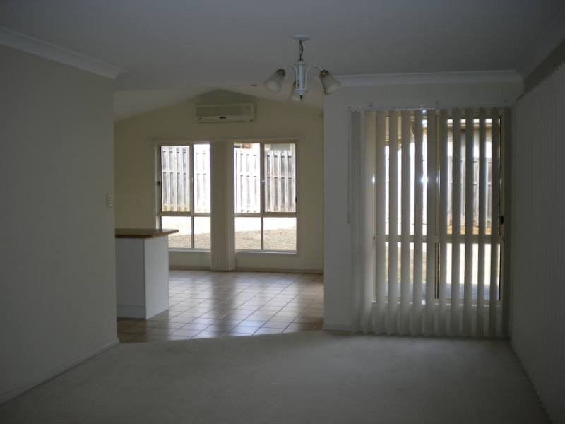 16 Driftwood Place, Parkwood QLD 4214