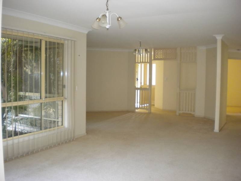 16 Driftwood Place, Parkwood QLD 4214