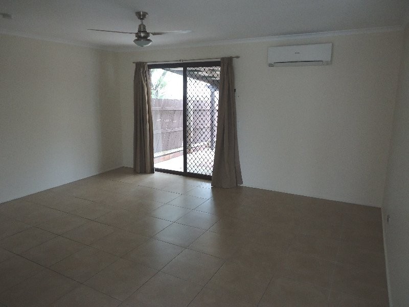 1/96 Kangaroo Avenue, Coombabah QLD 4216