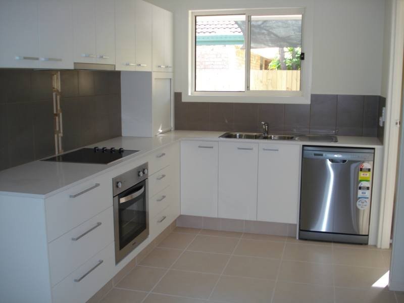 1/27 Drake Avenue, Paradise Point QLD 4216