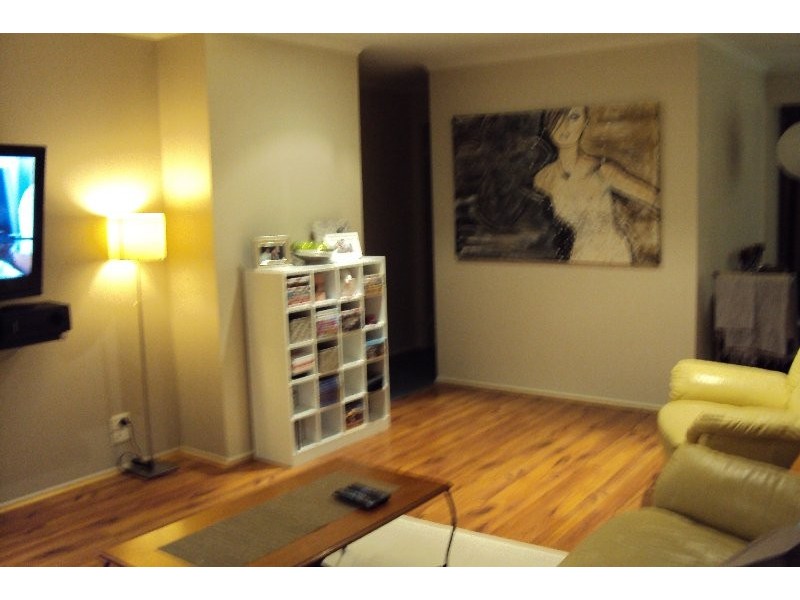 1/5 Melanie Place, Labrador QLD 4215