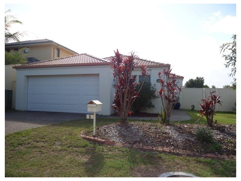 5 Katie Court, Arundel QLD 4214