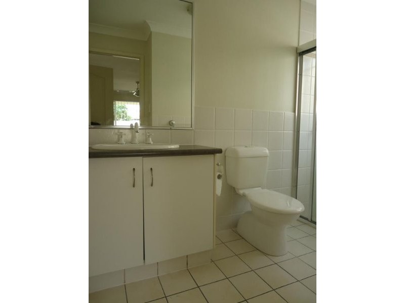 5 Katie Court, Arundel QLD 4214