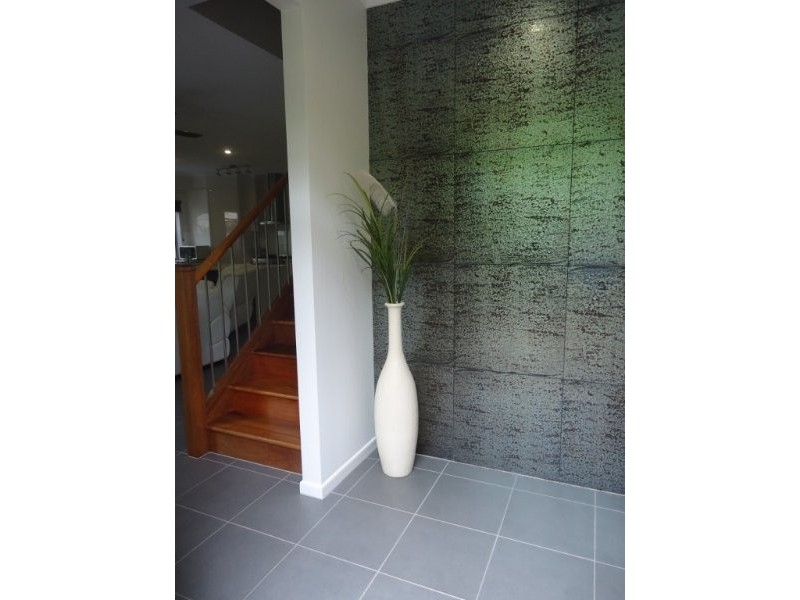 2/26 Gordon Street, Labrador QLD 4215