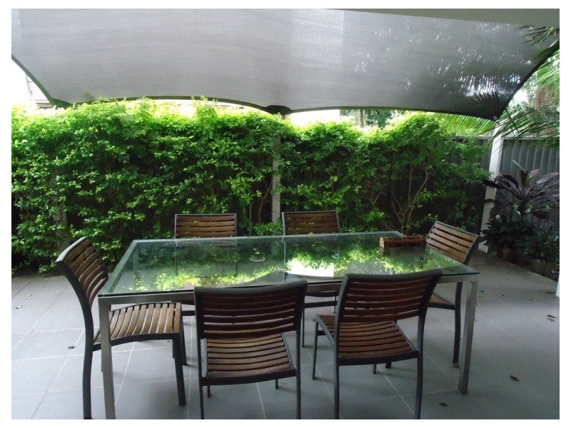 2/26 Gordon Street, Labrador QLD 4215