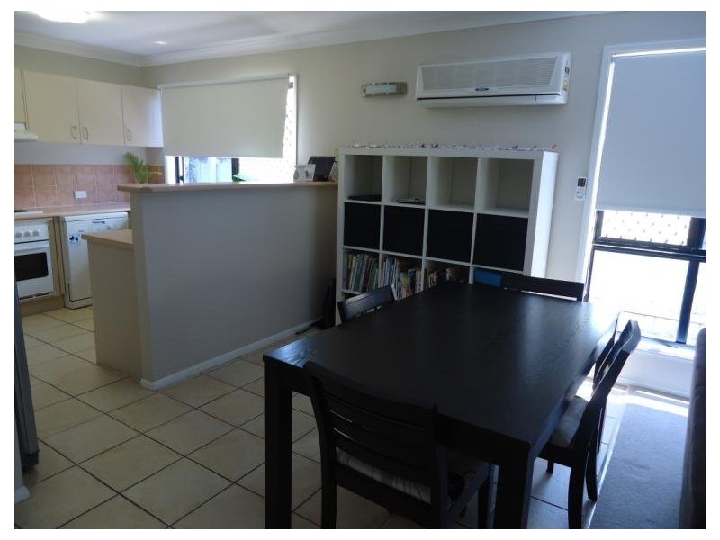 1/15 Gemma Glade, Labrador QLD 4215