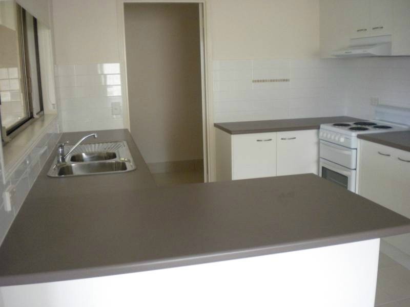 1/215 Central Street, Labrador QLD 4215
