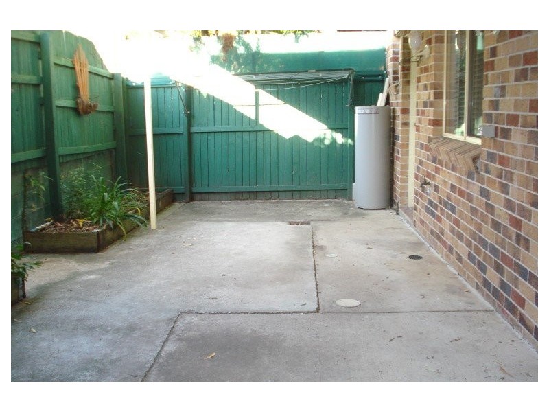 4/33 Government Road, Labrador QLD 4215