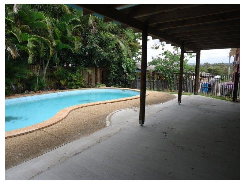 4 Allden Avenue, Labrador QLD 4215