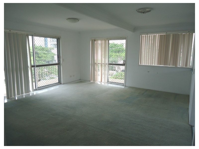 5/30 Labrador Street, Labrador QLD 4215