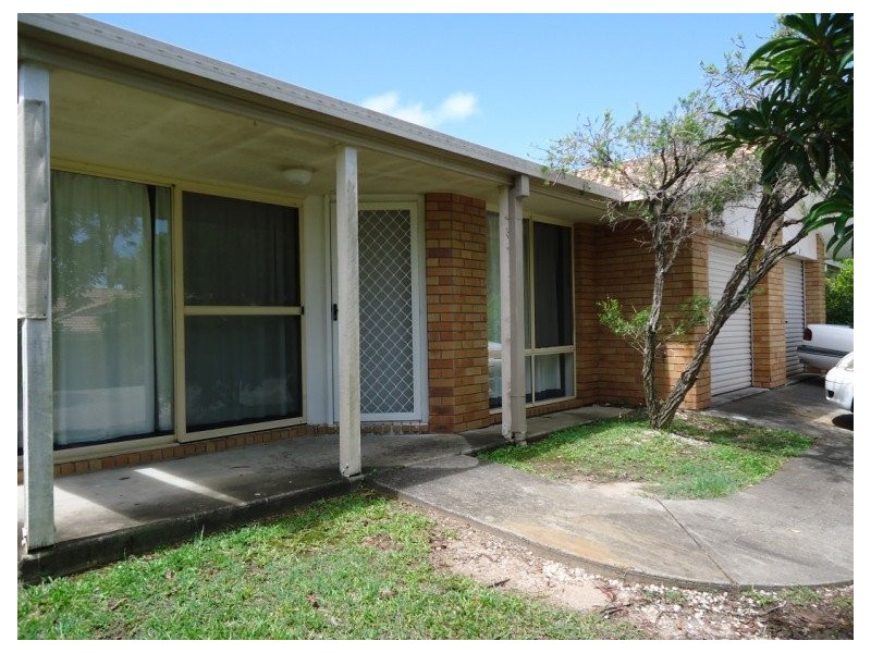 5/137 Olsen Avenue, Labrador QLD 4215