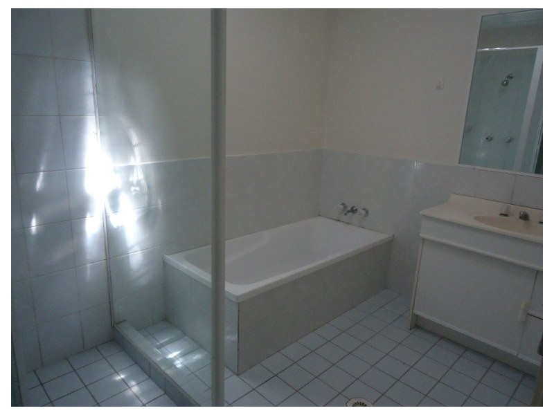 5/137 Olsen Avenue, Labrador QLD 4215