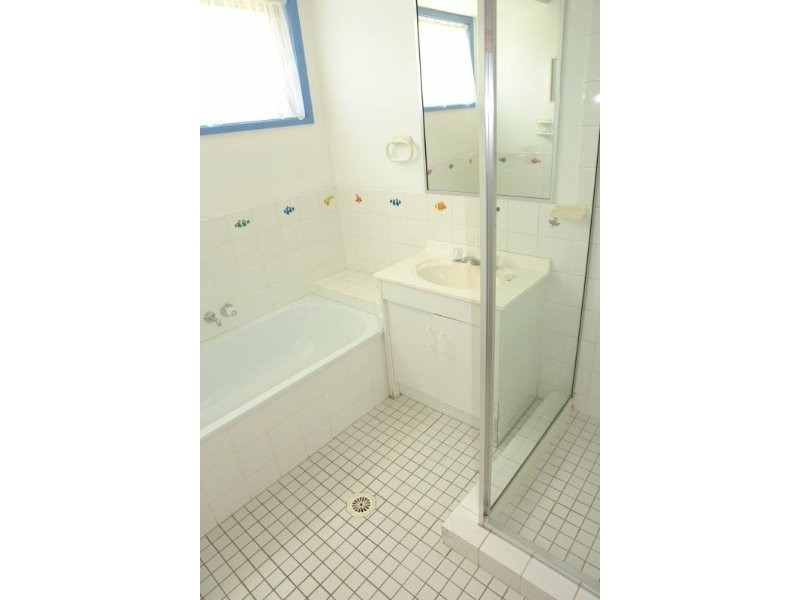 11/11 Kingaroy Avenue, Helensvale QLD 4212