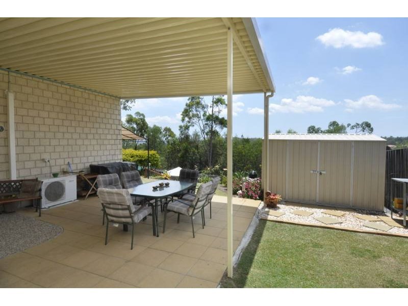 24 Manra Way, Pacific Pines QLD 4211