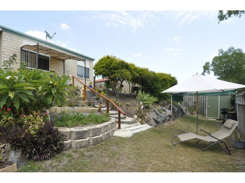 24 Manra Way, Pacific Pines QLD 4211