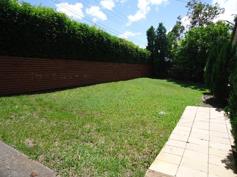 15 Pananche Street, Molendinar QLD 4214