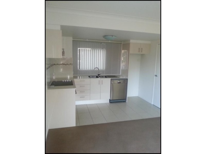 4/3 Brighton Street, Biggera Waters QLD 4216