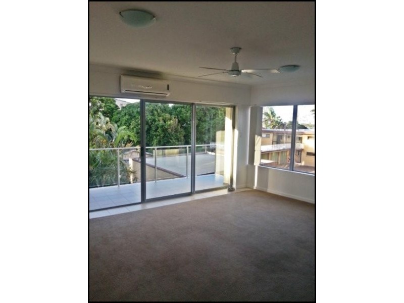 4/3 Brighton Street, Biggera Waters QLD 4216