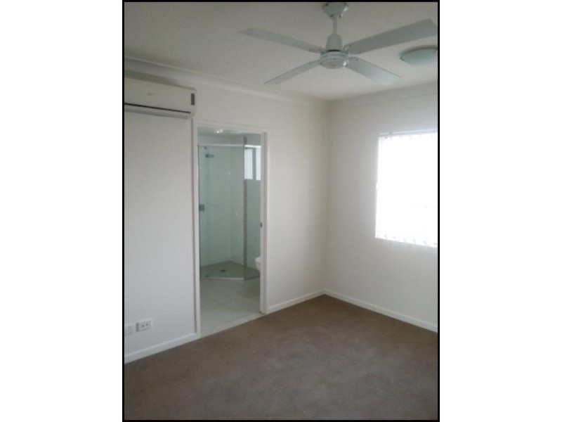 4/3 Brighton Street, Biggera Waters QLD 4216