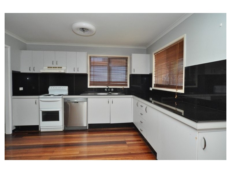 56 Kindra Avenue, Southport QLD 4215