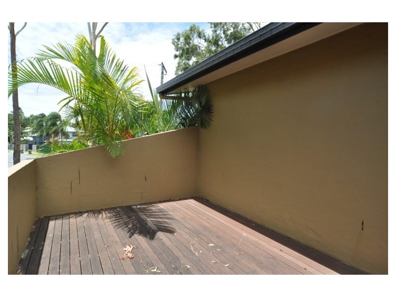 56 Kindra Avenue, Southport QLD 4215