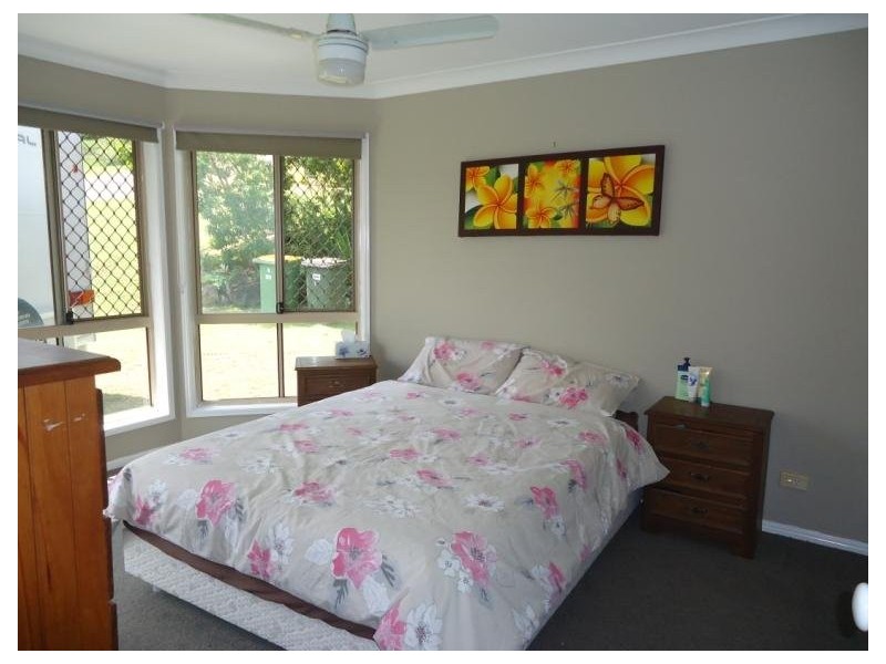 12 Guy Lane, Oxenford QLD 4210