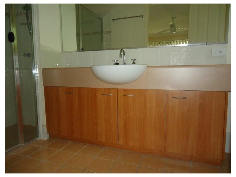 93 Crestwood Drive, Molendinar QLD 4214