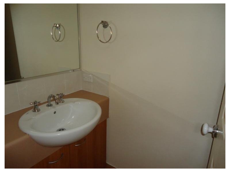 93 Crestwood Drive, Molendinar QLD 4214