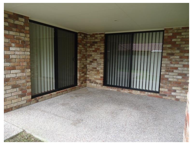 93 Crestwood Drive, Molendinar QLD 4214