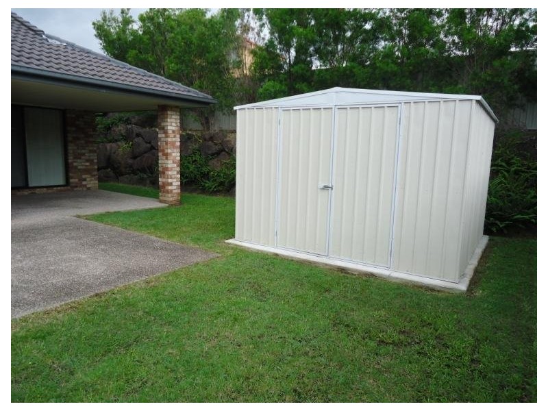 93 Crestwood Drive, Molendinar QLD 4214