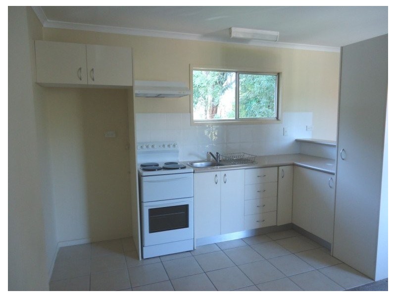 6/13 Central Street, Labrador QLD 4215