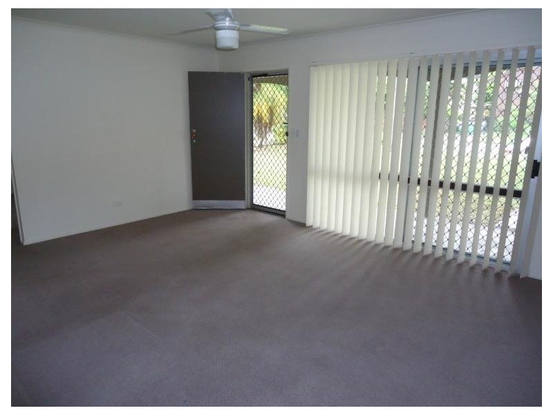 13 Milton Avenue, Paradise Point QLD 4216