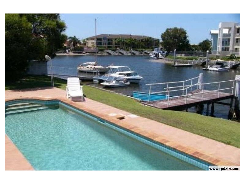 9/75 Bayview Street, Runaway Bay QLD 4216