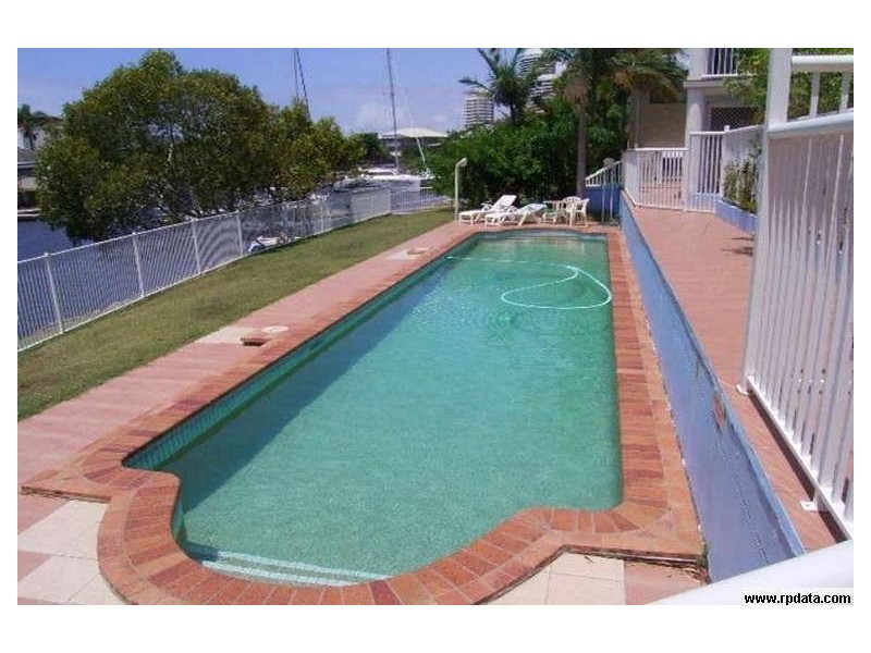 9/75 Bayview Street, Runaway Bay QLD 4216