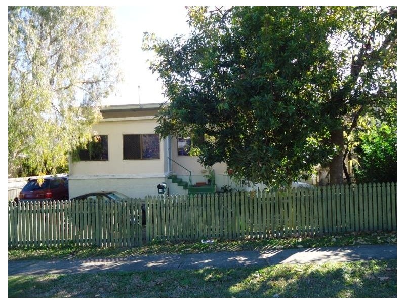 19 Ward Street, Southport QLD 4215