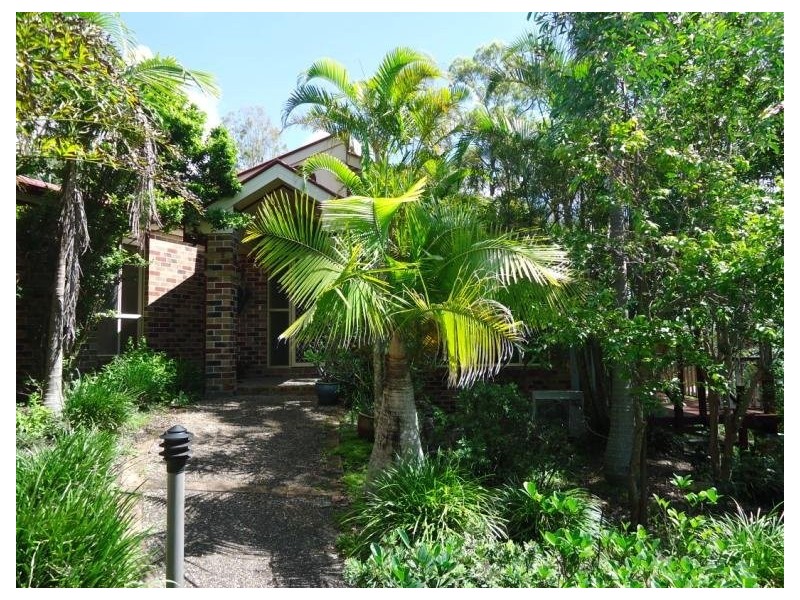 17 Phoenix Steet, Pacific Pines QLD 4211